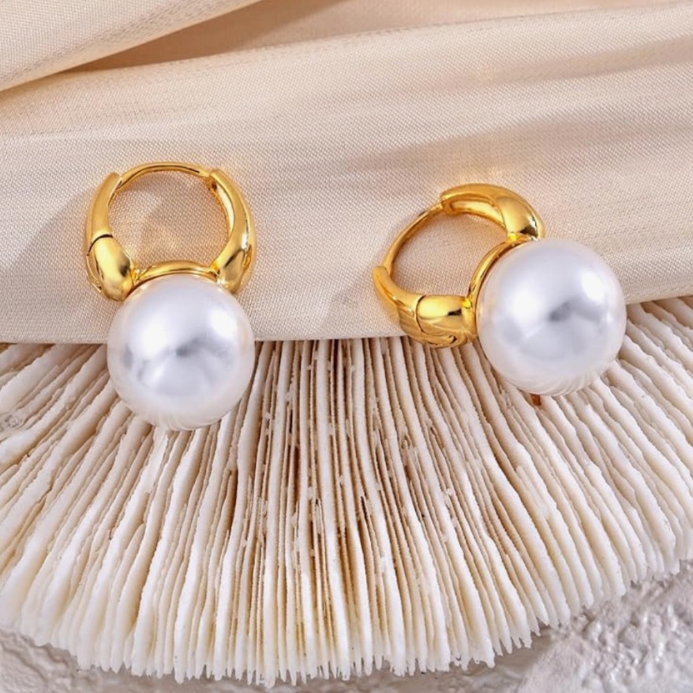 NEW 14K Gold Plated Pearl Earrings